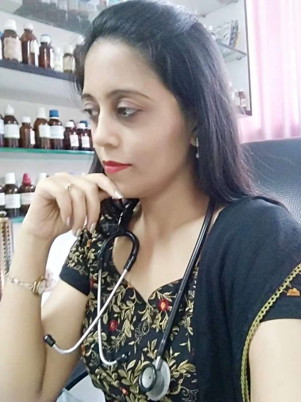 Dr Simran Bagga